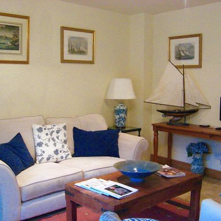 Oundle Bespoke Apartments Bagian luar foto