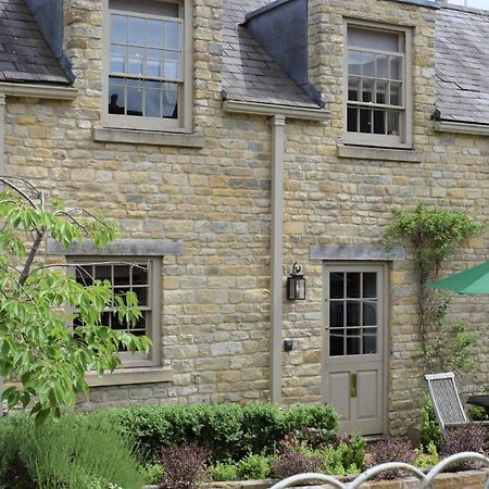 Oundle Bespoke Apartments Bagian luar foto
