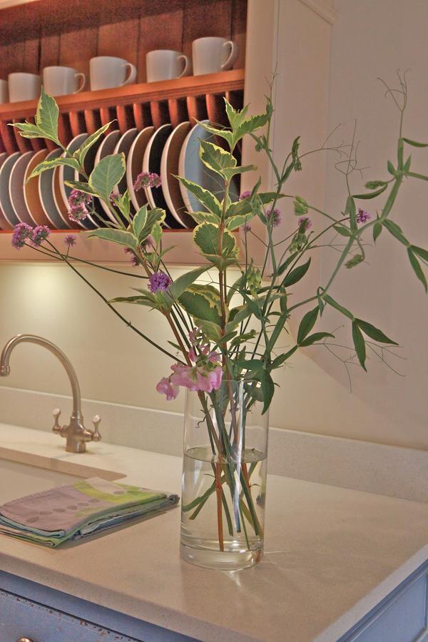 Oundle Bespoke Apartments Bagian luar foto
