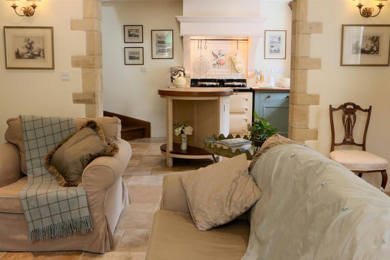 Oundle Bespoke Apartments Bagian luar foto